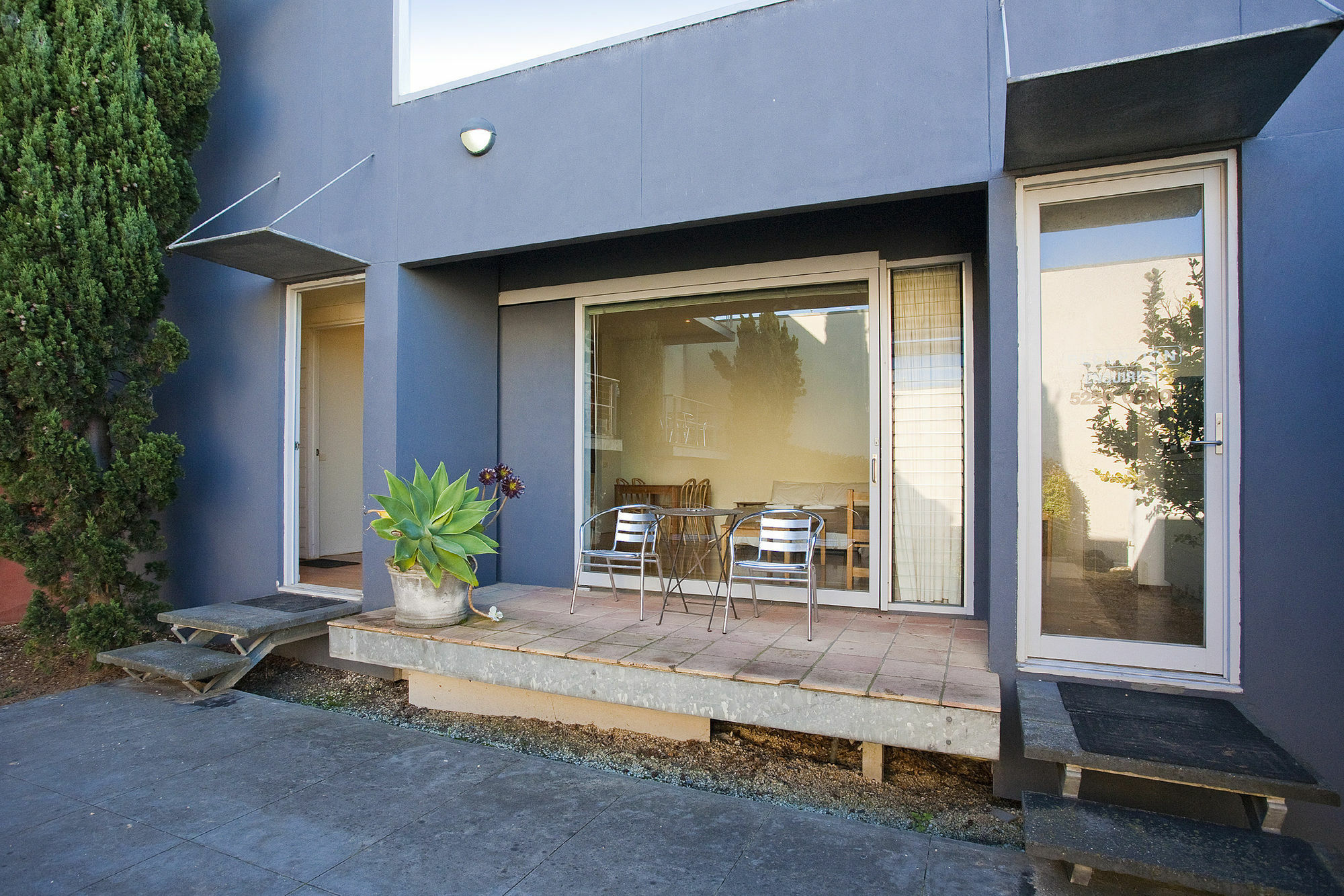 Phoenix Apartments Lorne Exterior photo